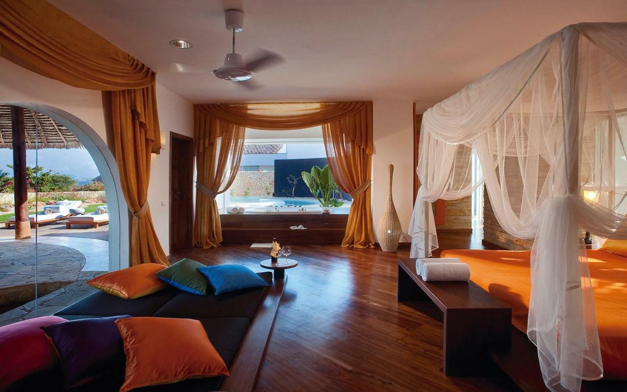 Hotel La Gemma Dell'Est ナングウィ エクステリア 写真